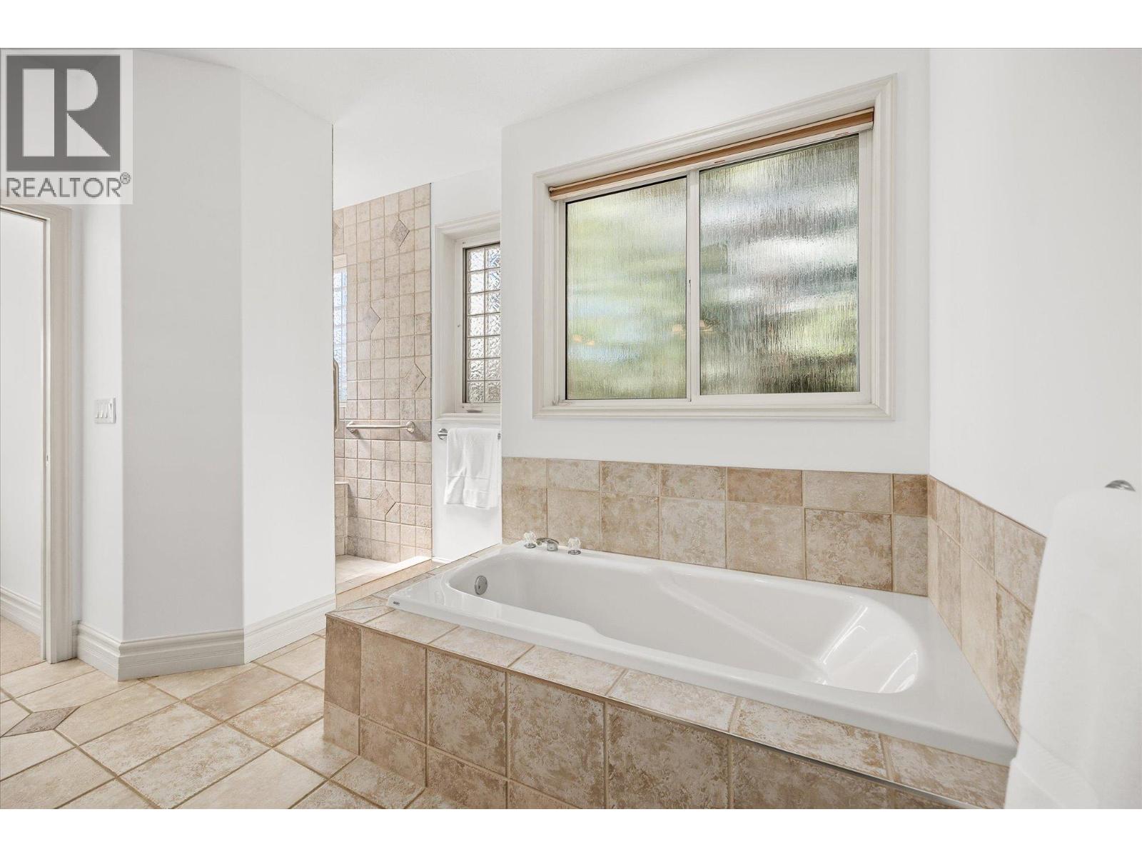 6157 Gillam Crescent, Peachland