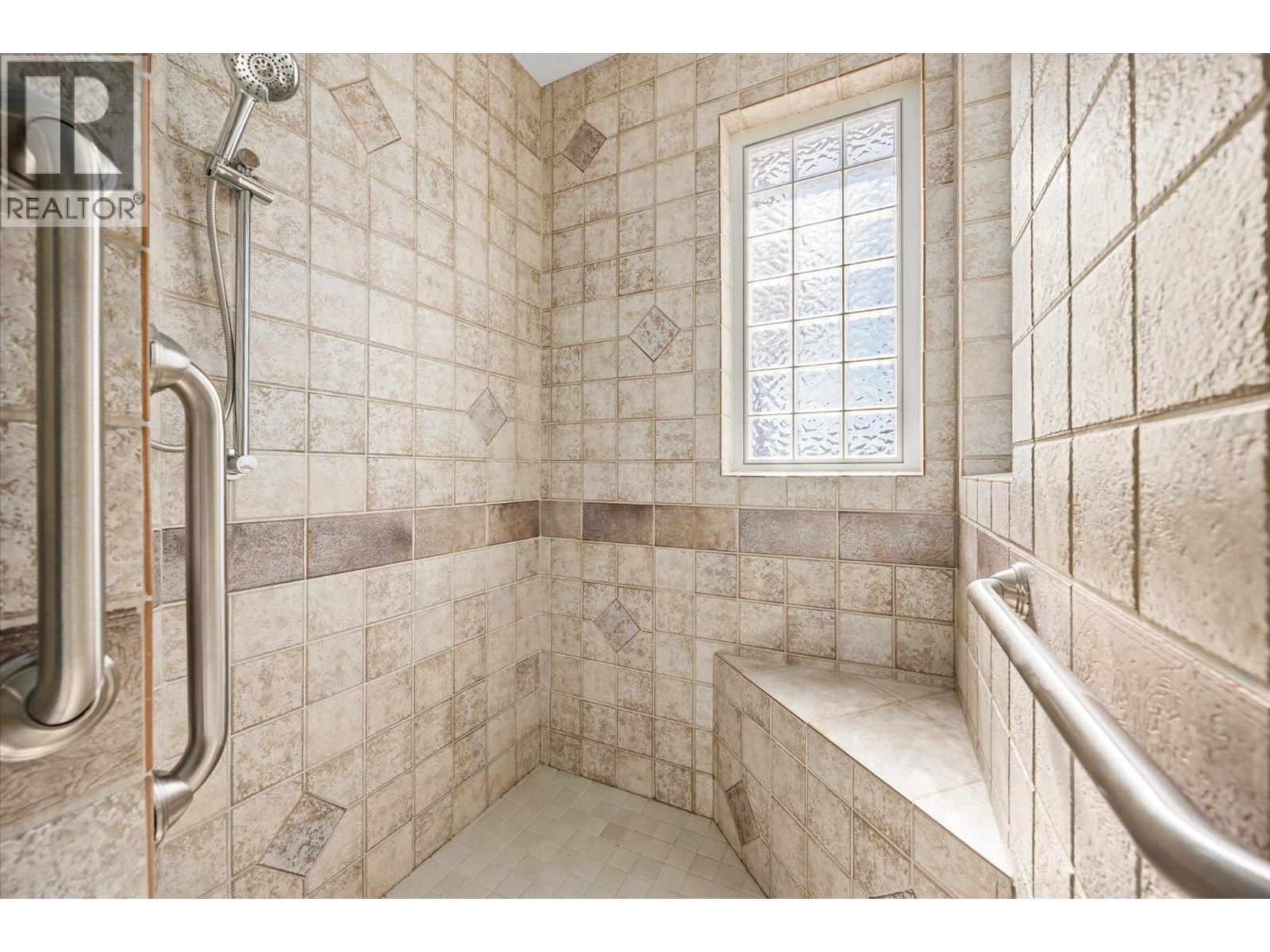 6157 Gillam Crescent, Peachland