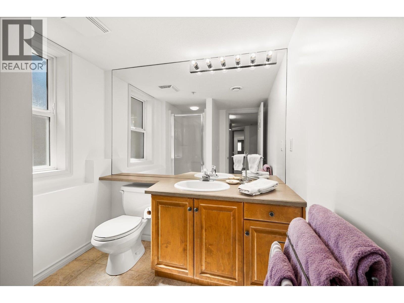 6157 Gillam Crescent, Peachland