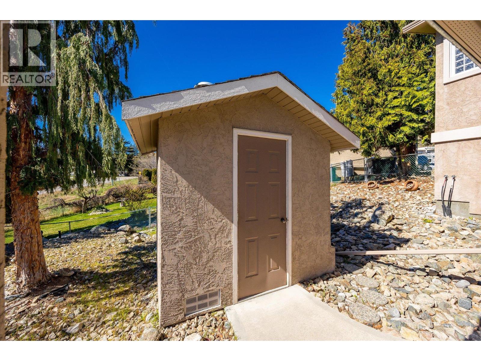 6157 Gillam Crescent, Peachland