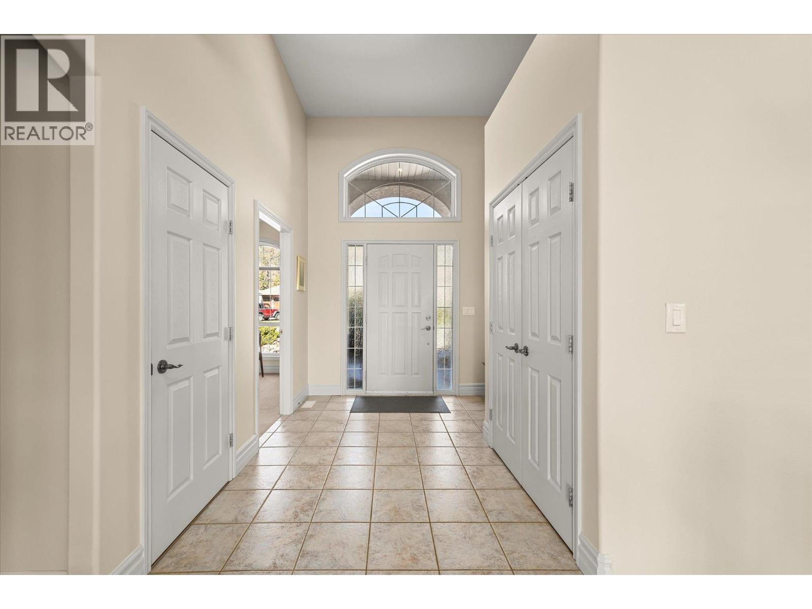 6157 Gillam Crescent, Peachland