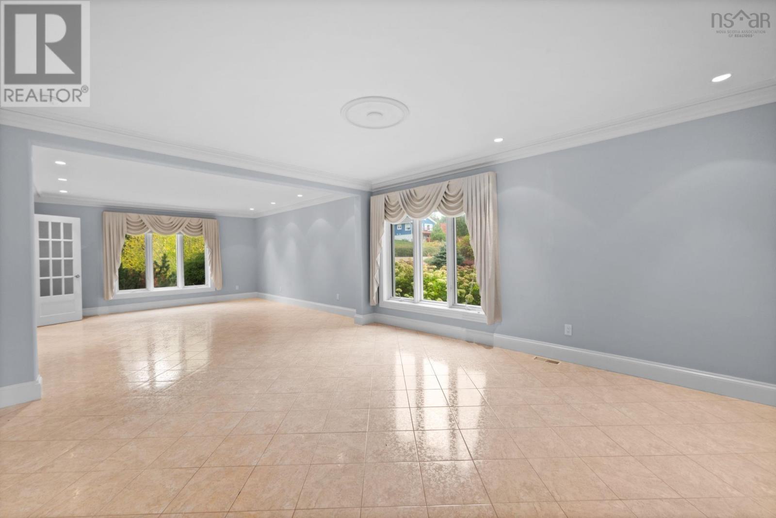 Property 24 of 50 of 38 Lennox Road