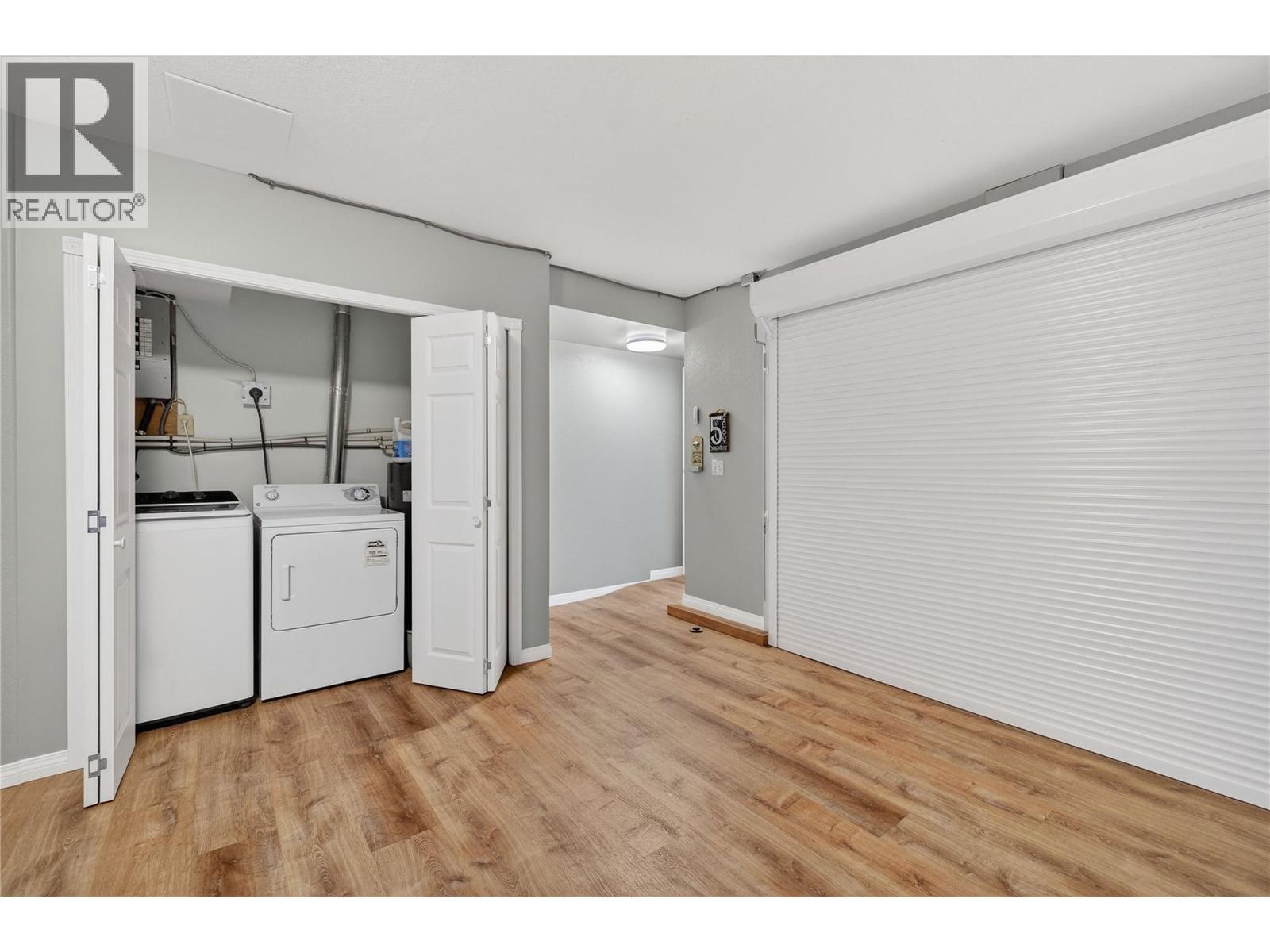 15 505 Poage Avenue, Sicamous