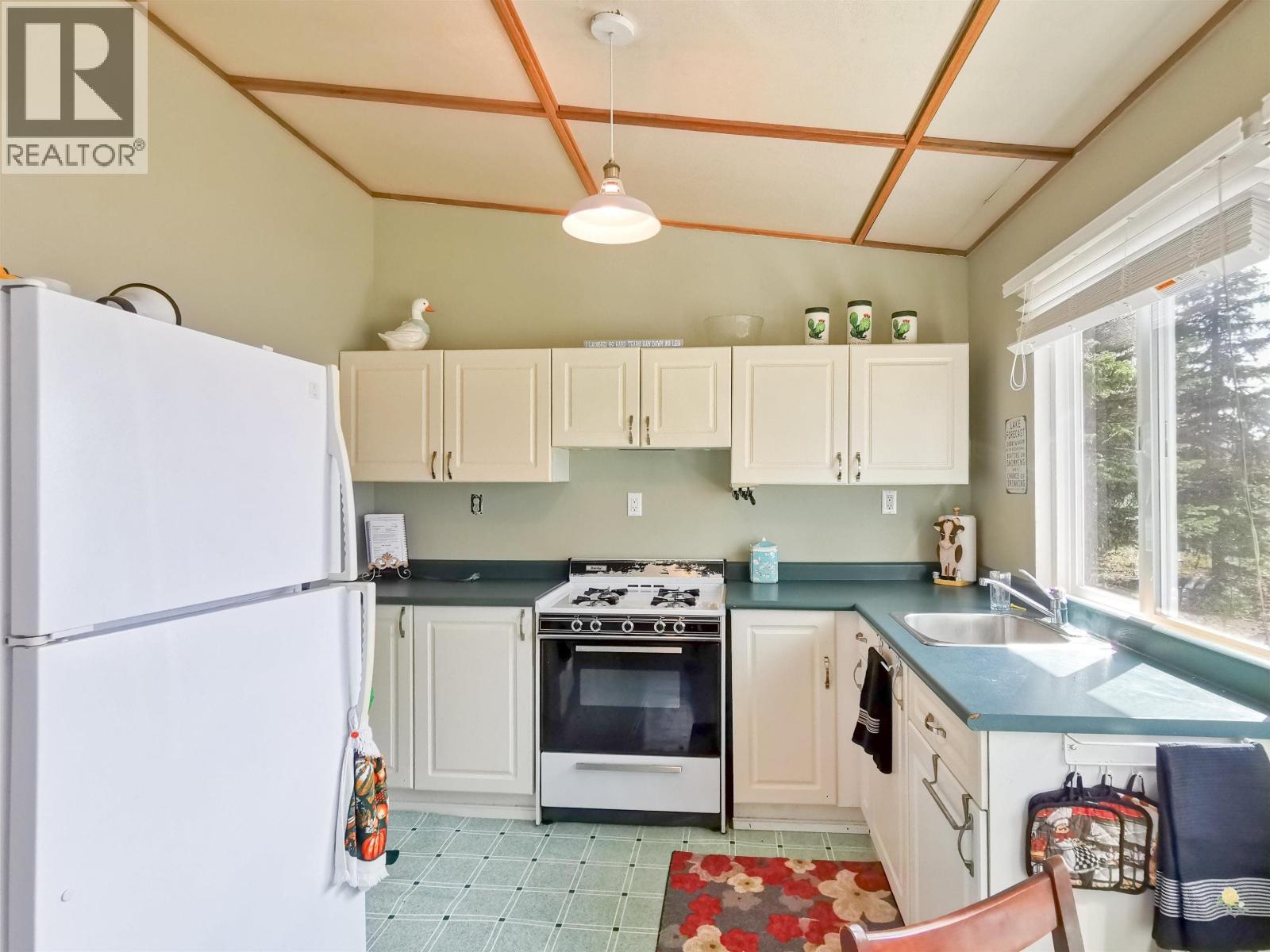 2522 SPOUT LAKE ROAD - 10