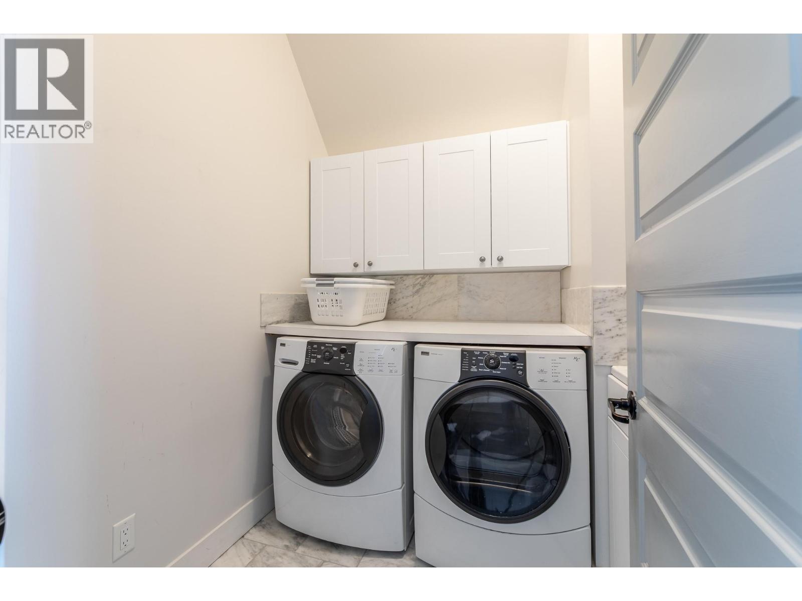 15419 Lakeshore Drive N Unit# 11, Summerland