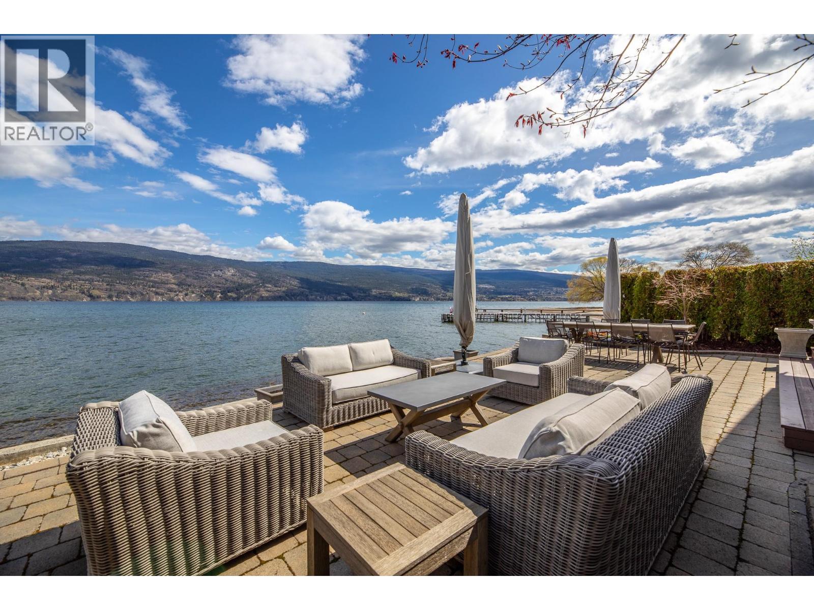 15419 Lakeshore Drive N Unit# 11, Summerland
