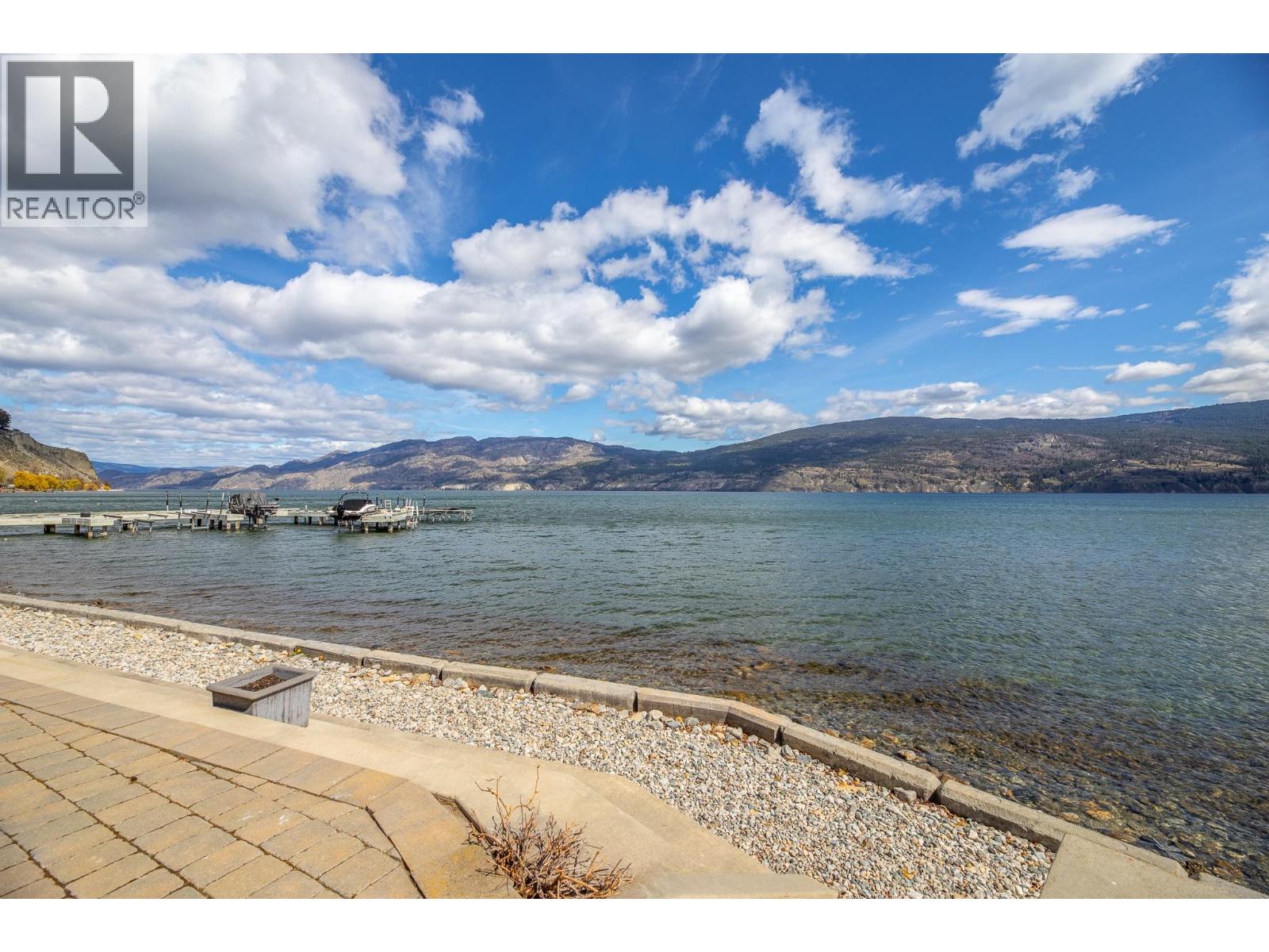 15419 Lakeshore Drive N Unit# 11, Summerland