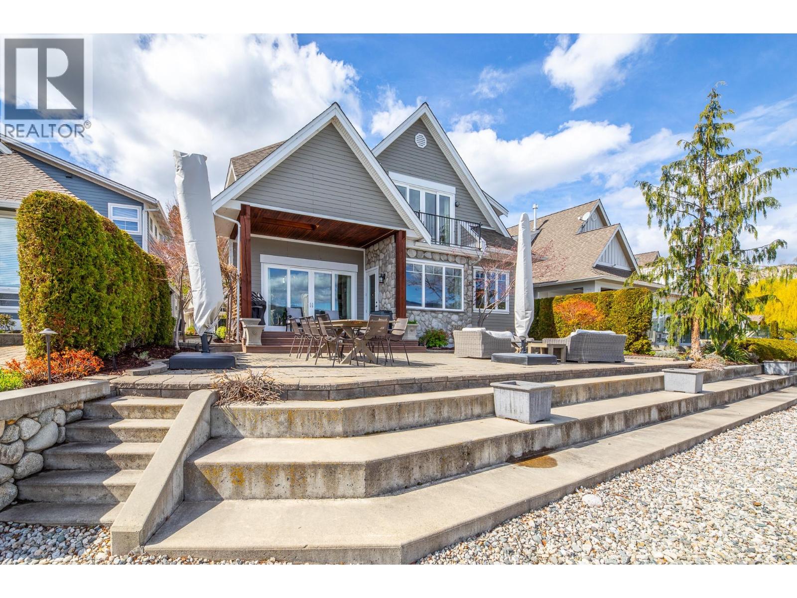 15419 Lakeshore Drive N Unit# 11, Summerland