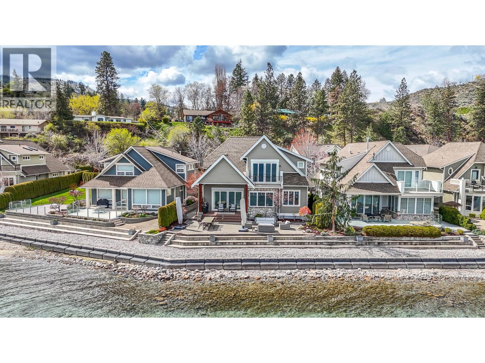 15419 Lakeshore Drive N Unit# 11, Summerland