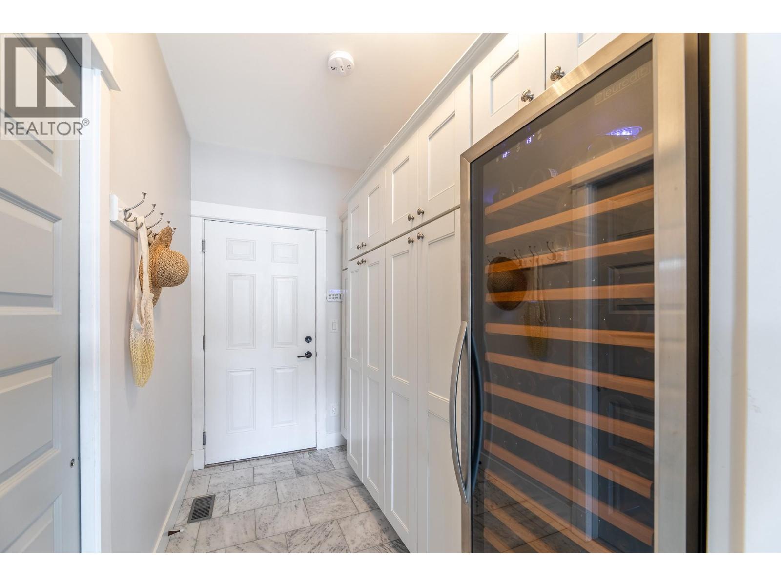 15419 Lakeshore Drive N Unit# 11, Summerland