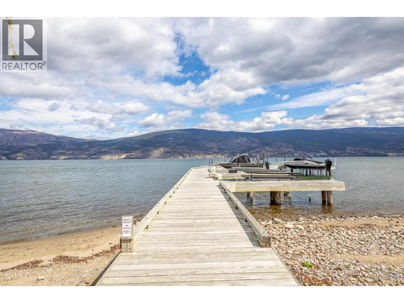 15419 Lakeshore Drive N Unit# 11, Summerland