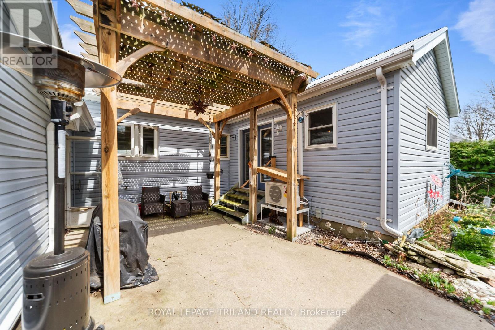 22929 HAGERTY ROAD Property Photo