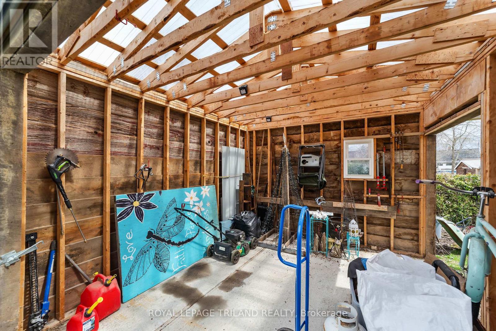 22929 HAGERTY ROAD Property Photo