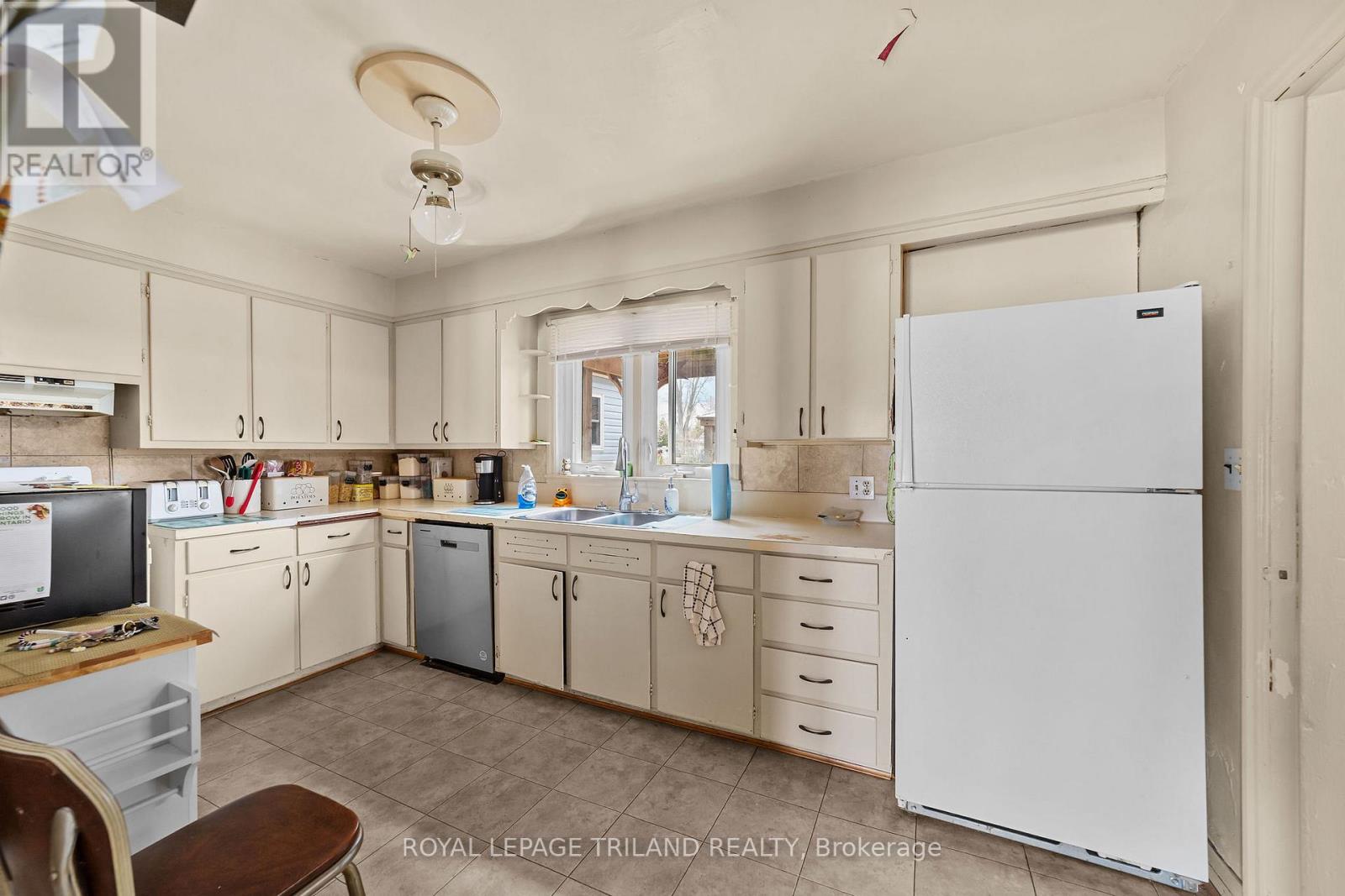 22929 HAGERTY ROAD Property Photo