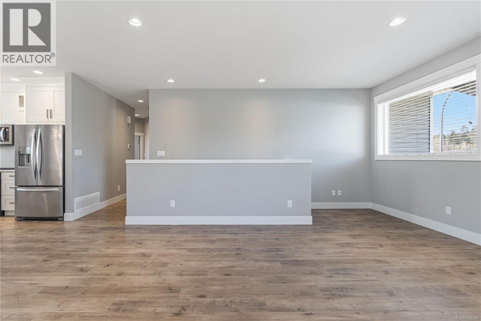 994 DOUGLAS AVE - 21