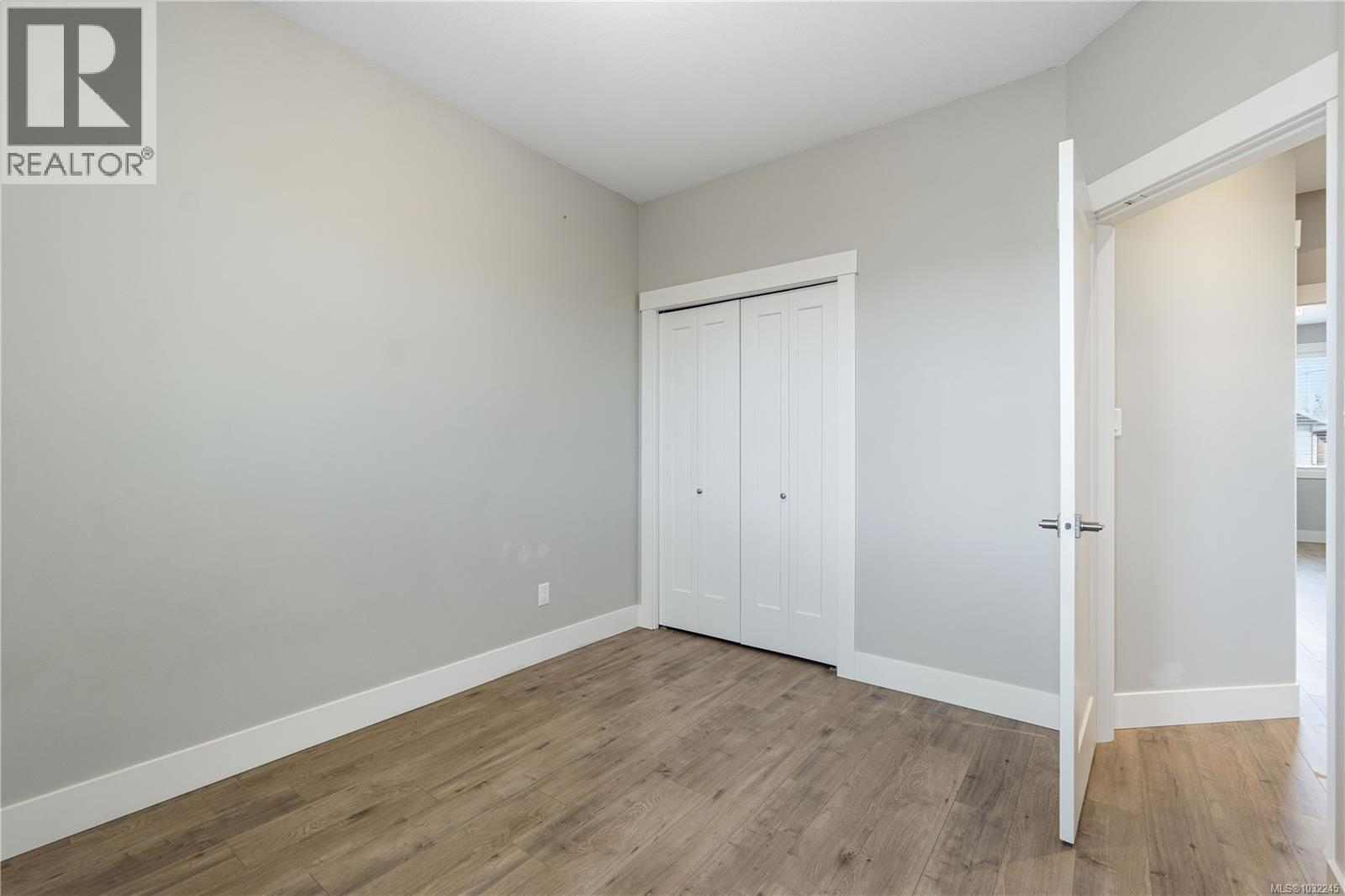 994 DOUGLAS AVE - 42