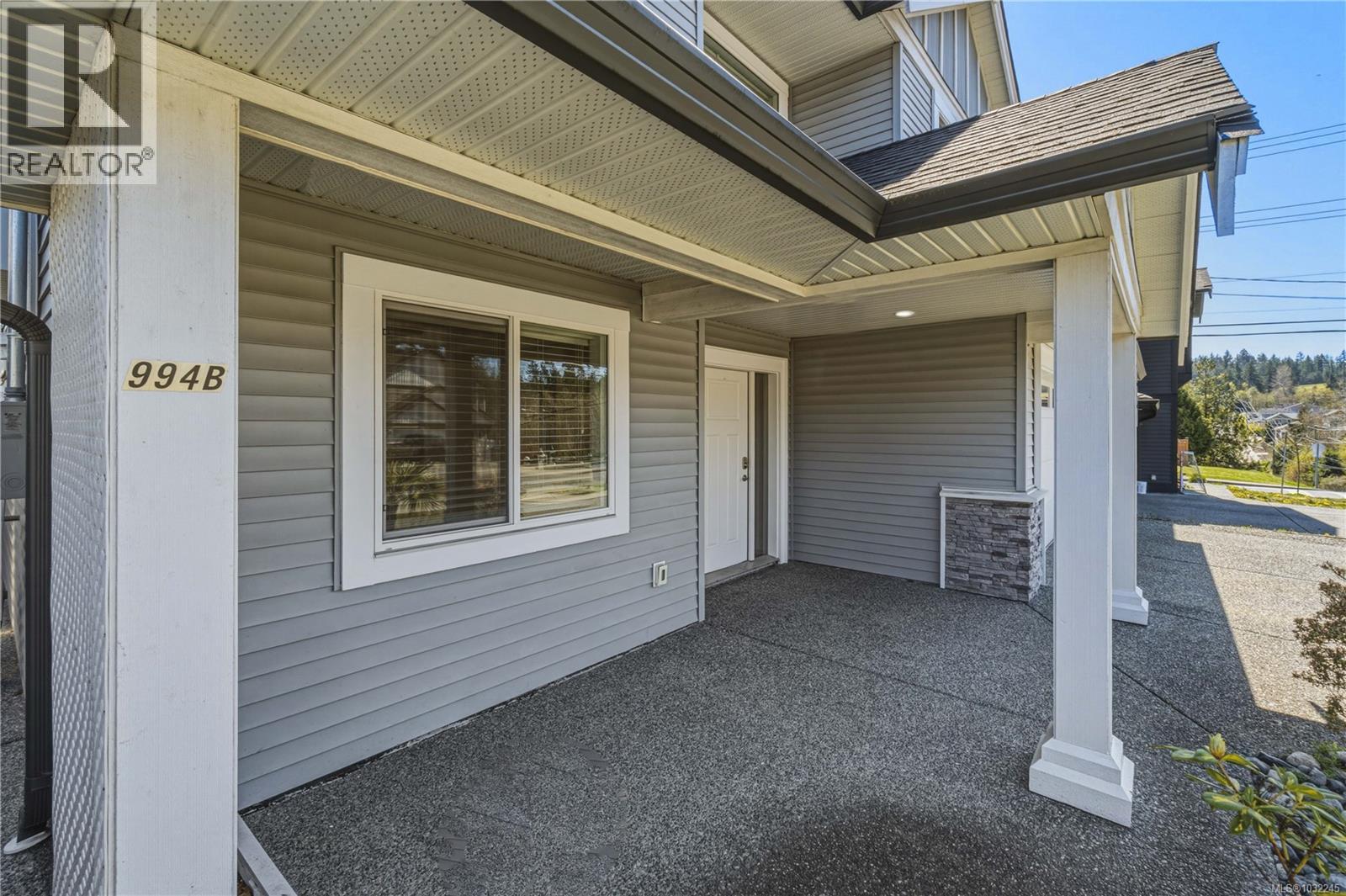 994 DOUGLAS AVE - 64