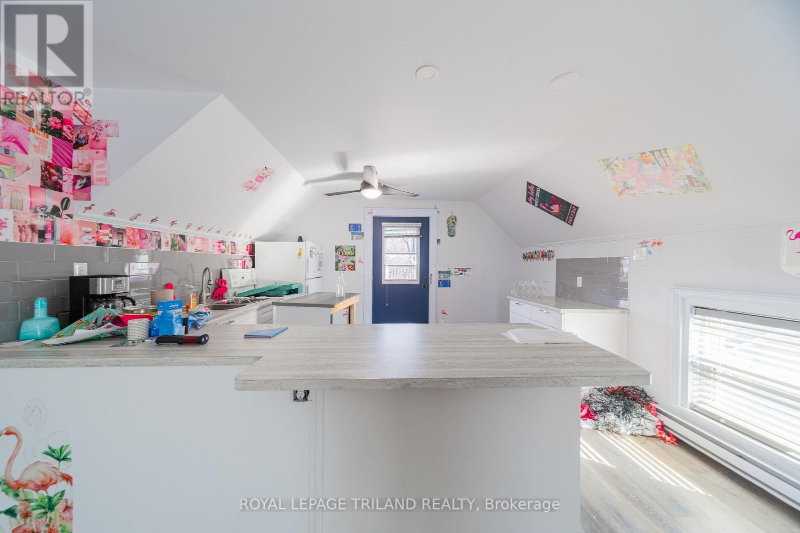 26 ONTARIO STREET S Property Photo