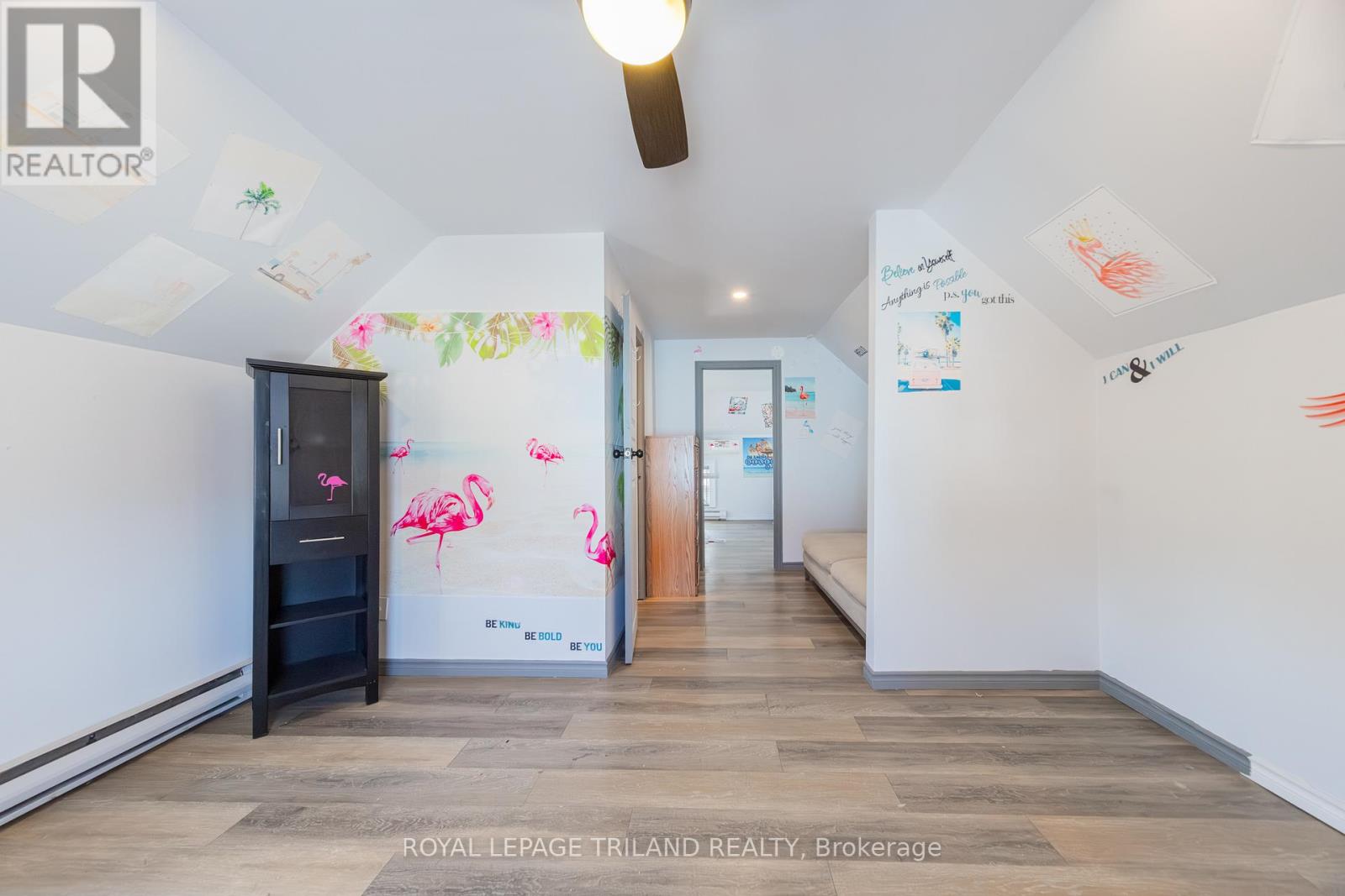 26 ONTARIO STREET S Property Photo