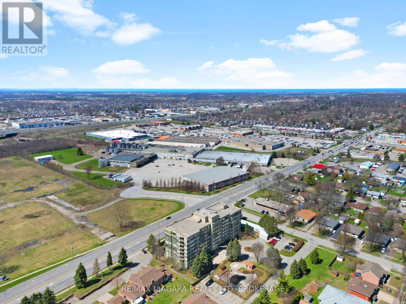 #701 5100 DORCHESTER ROAD - 37