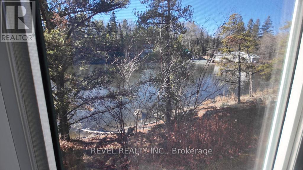 614 SHUNSBY ROAD — photo 32
