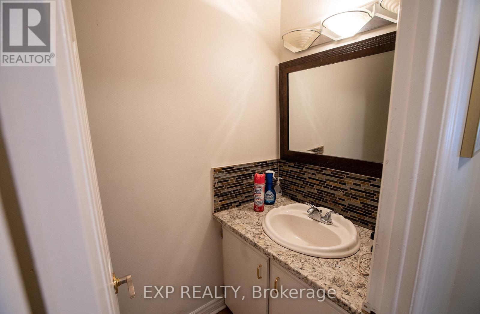 1108 GRENOBLE CRESCENT - 4