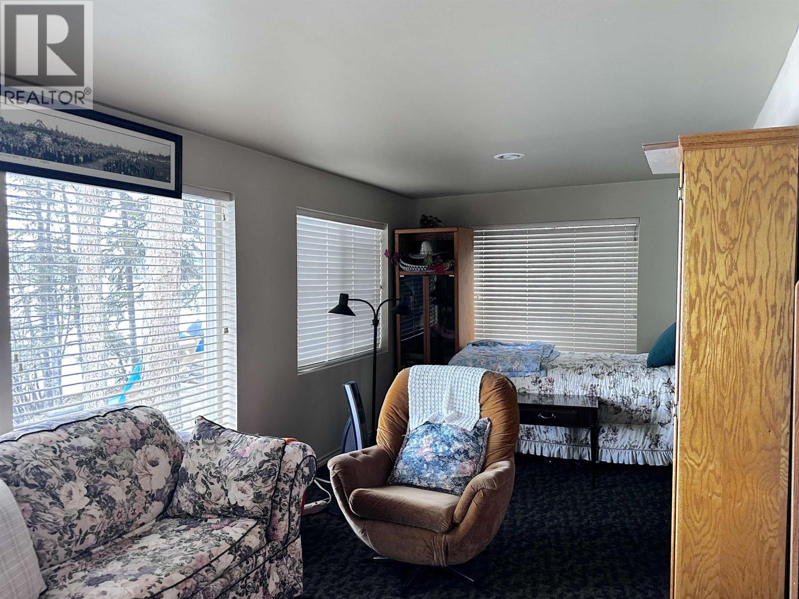 6361 MOOSE POINT DRIVE - 32