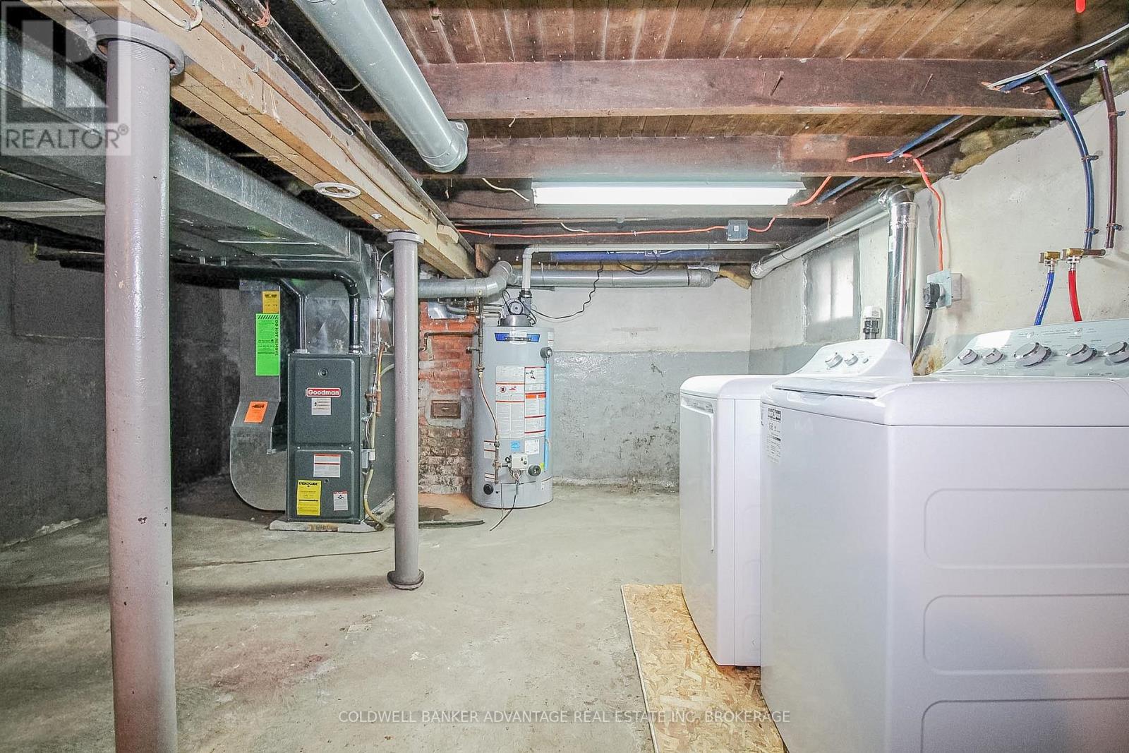 215 BURGAR STREET - 22