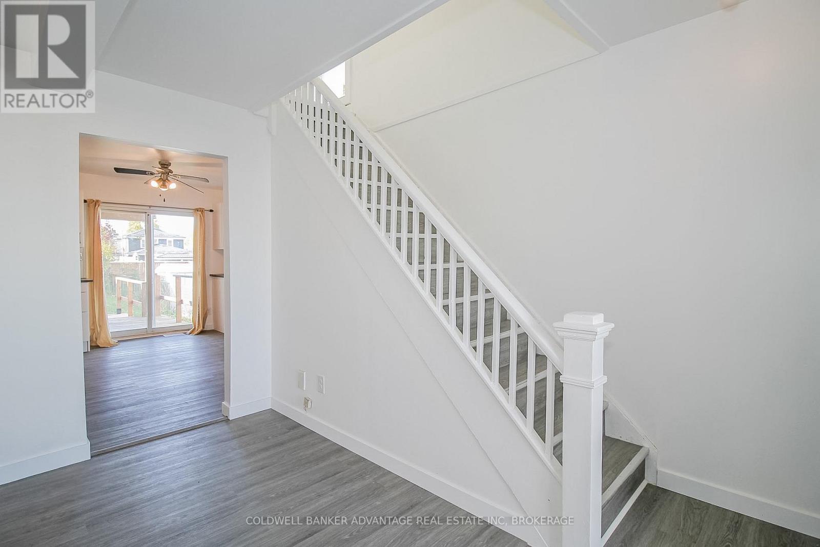 215 BURGAR STREET - 6