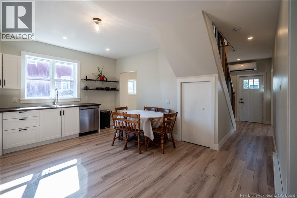 8 Dufferin Road — photo 11