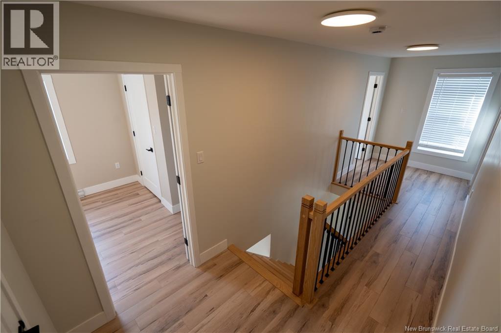 8 Dufferin Road — photo 25
