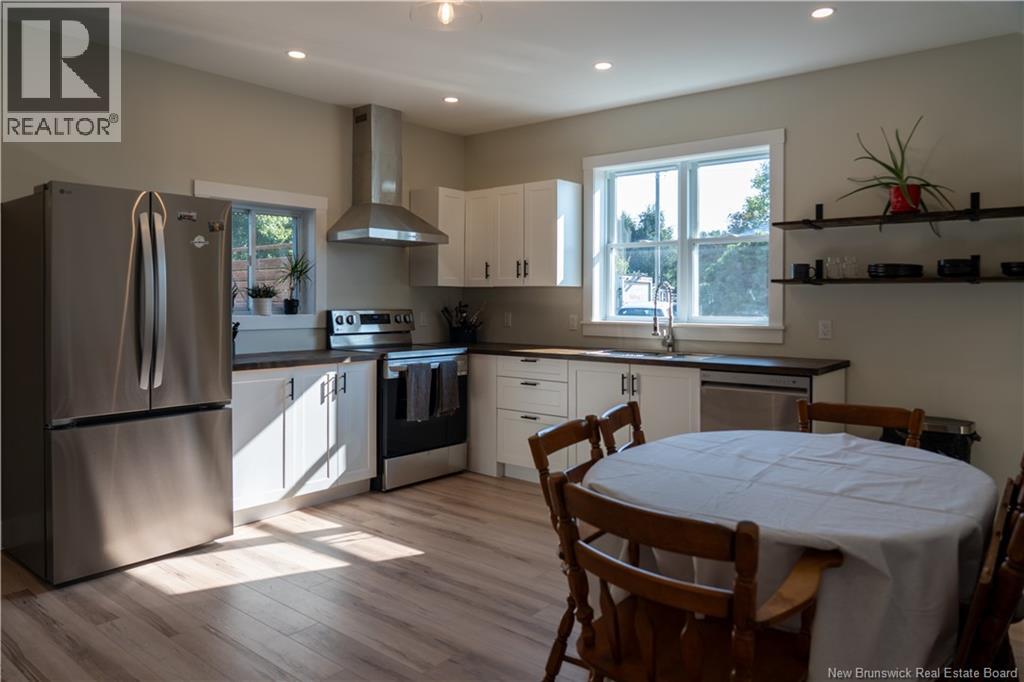 8 Dufferin Road — photo 9