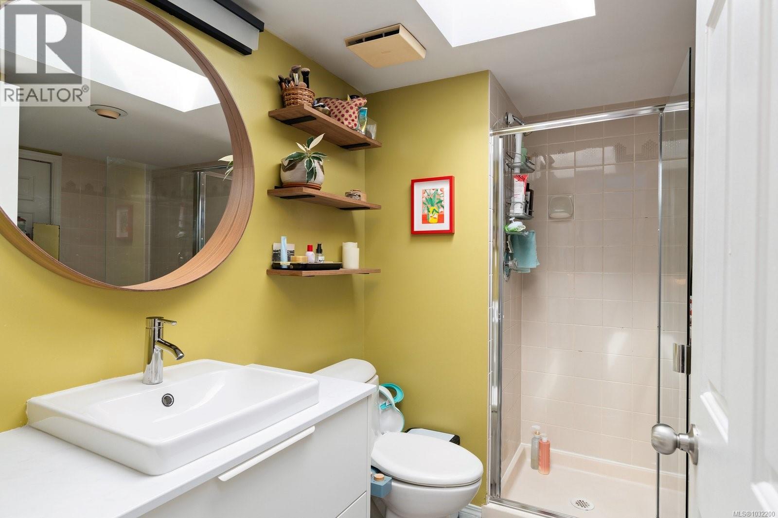 304 853 North Park Street, Victoria