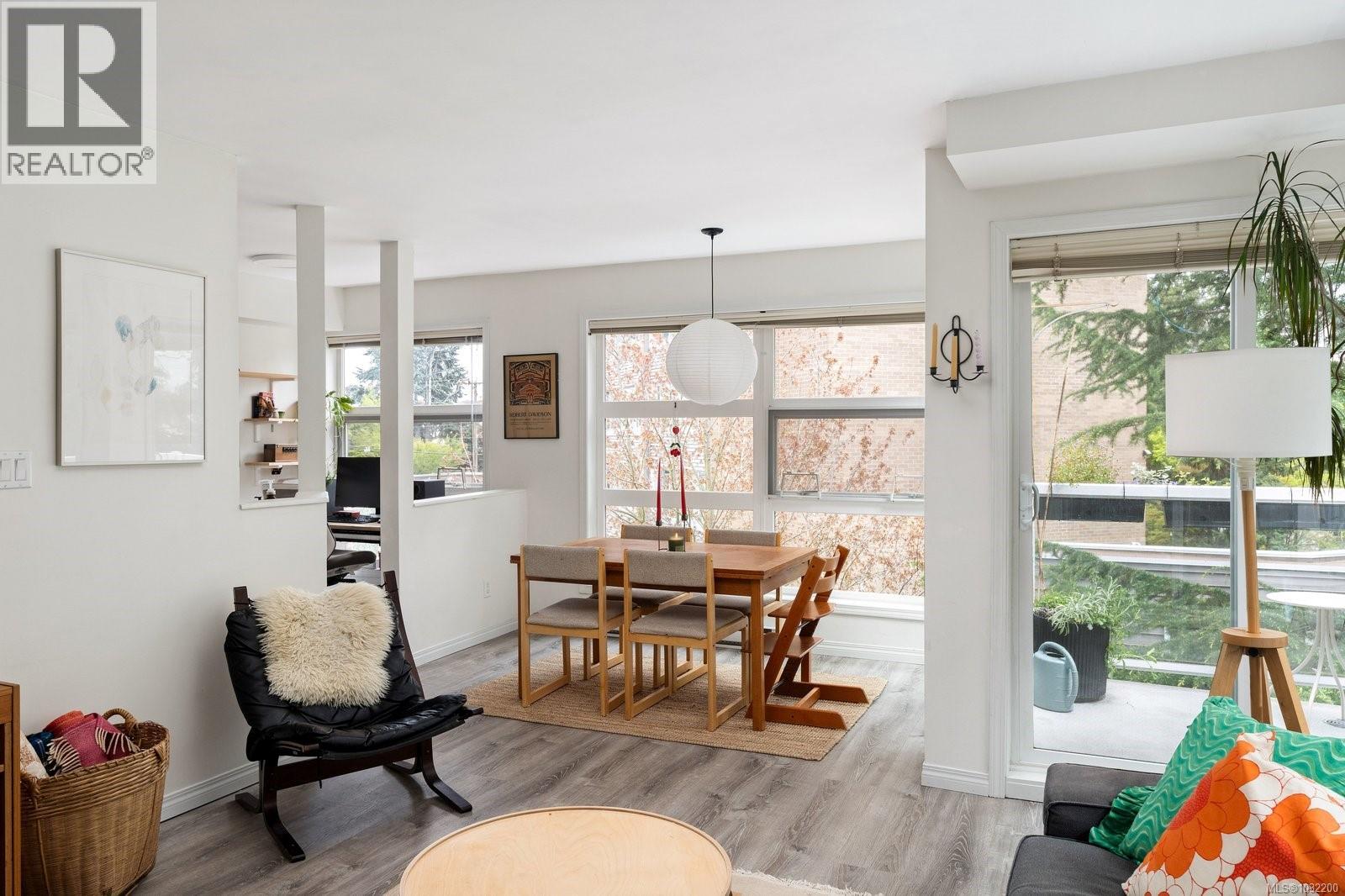 304 853 North Park Street, Victoria