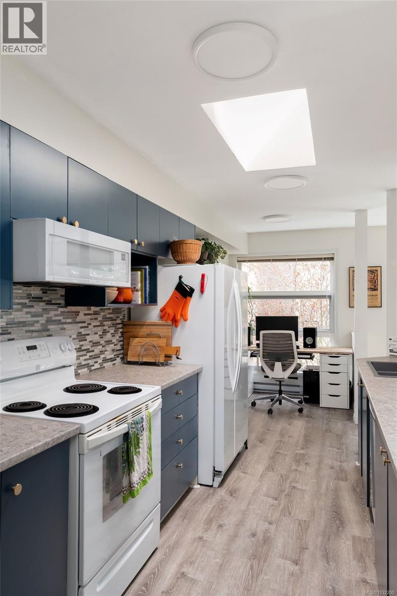 304 853 North Park Street, Victoria