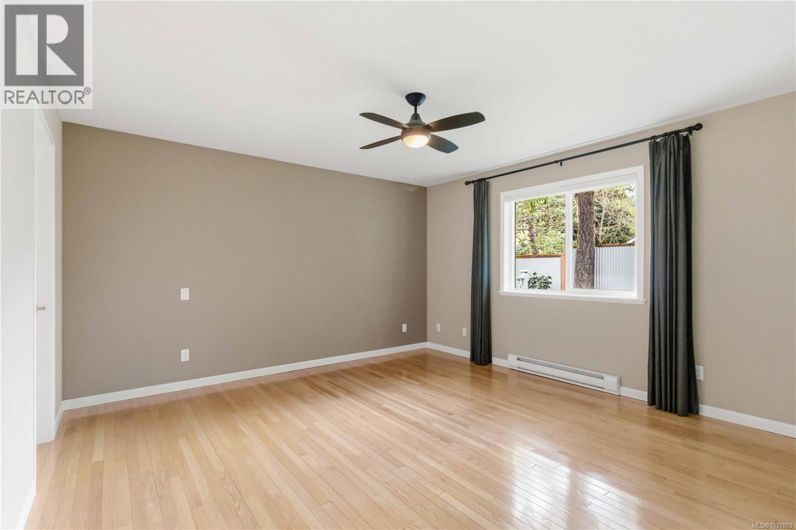 2 1968 Cultra Avenue, Central Saanich