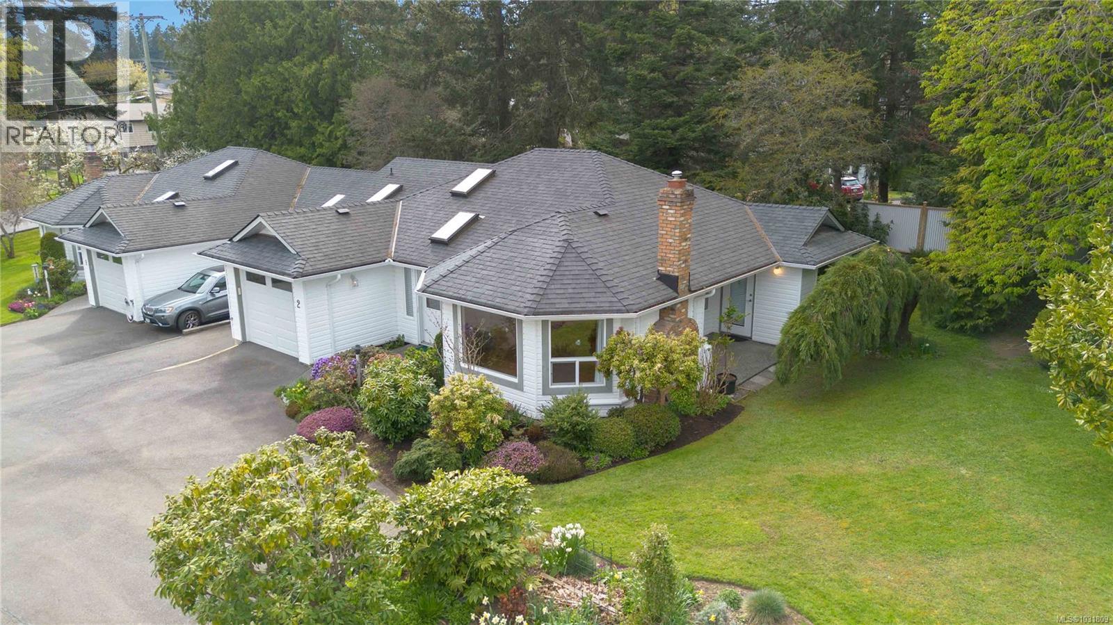 2 1968 Cultra Avenue, Central Saanich