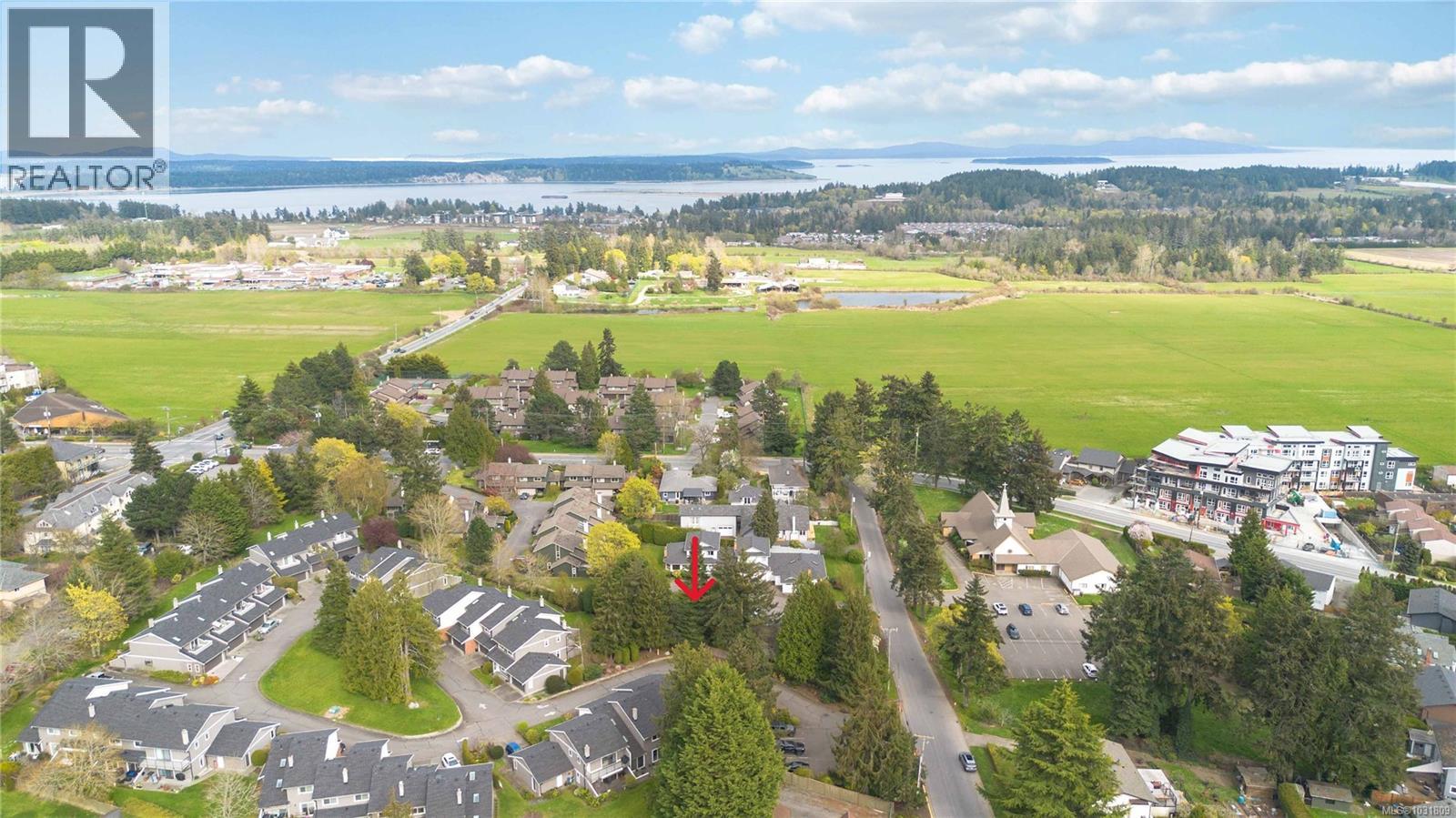 2 1968 Cultra Avenue, Central Saanich