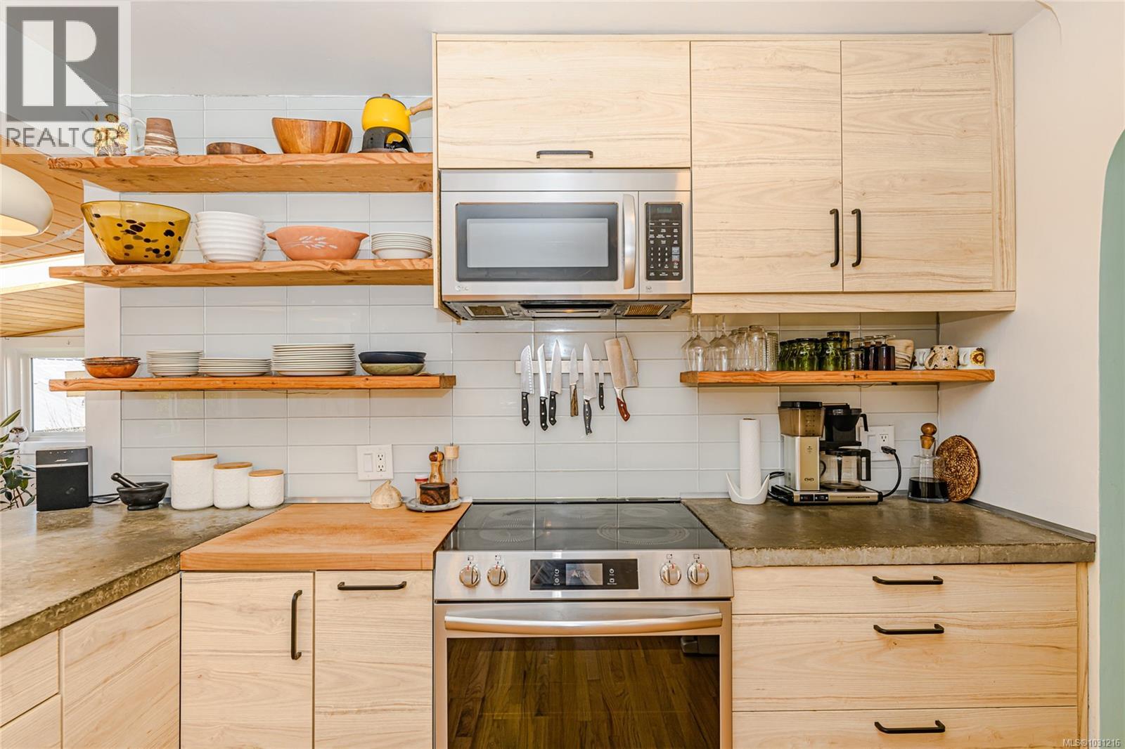 3090 BALFOUR AVE - 11