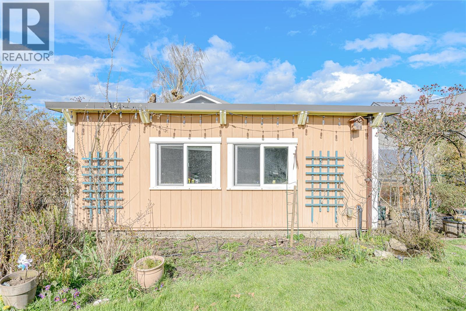 3090 BALFOUR AVE - 36