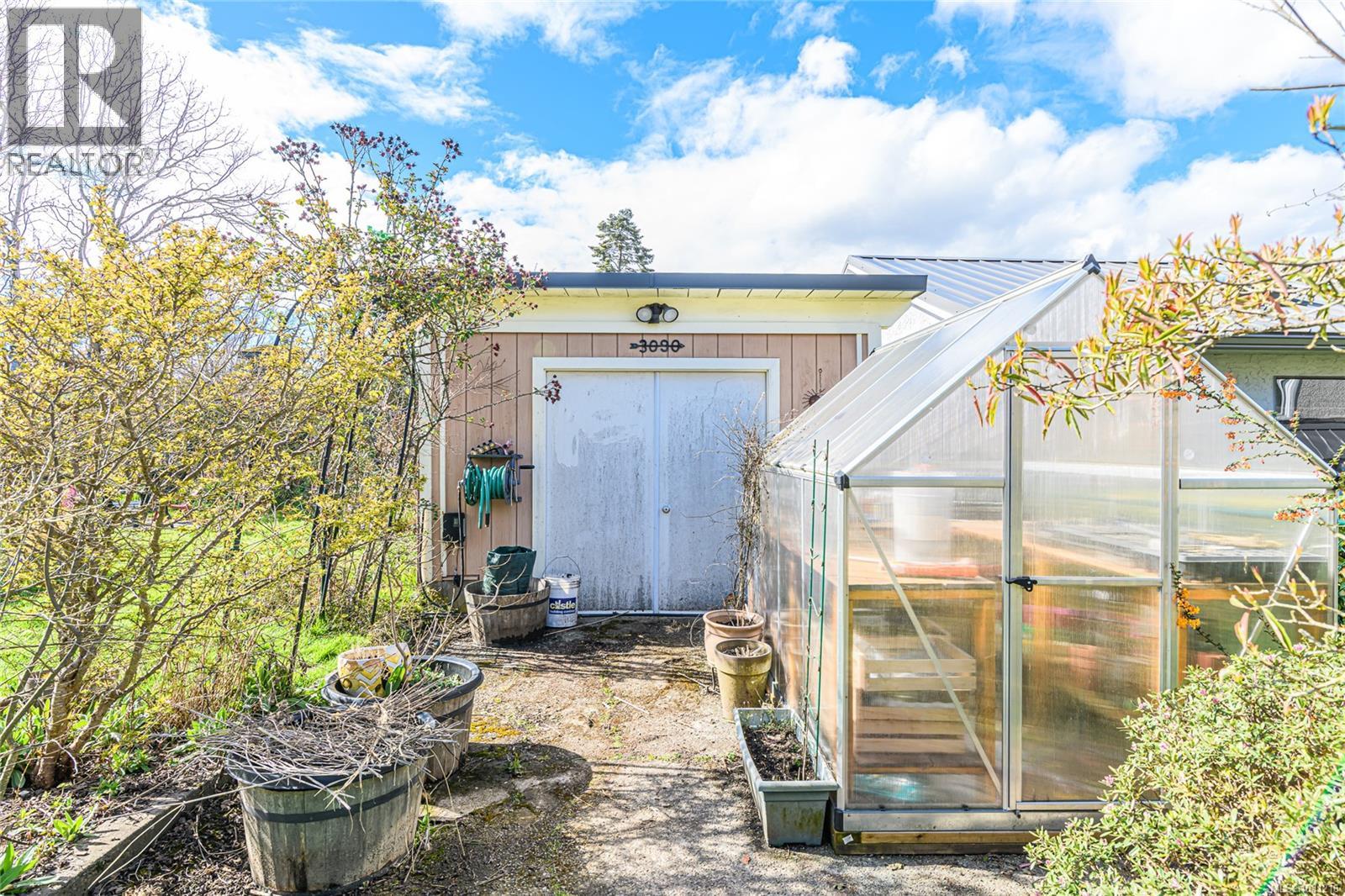 3090 BALFOUR AVE - 38