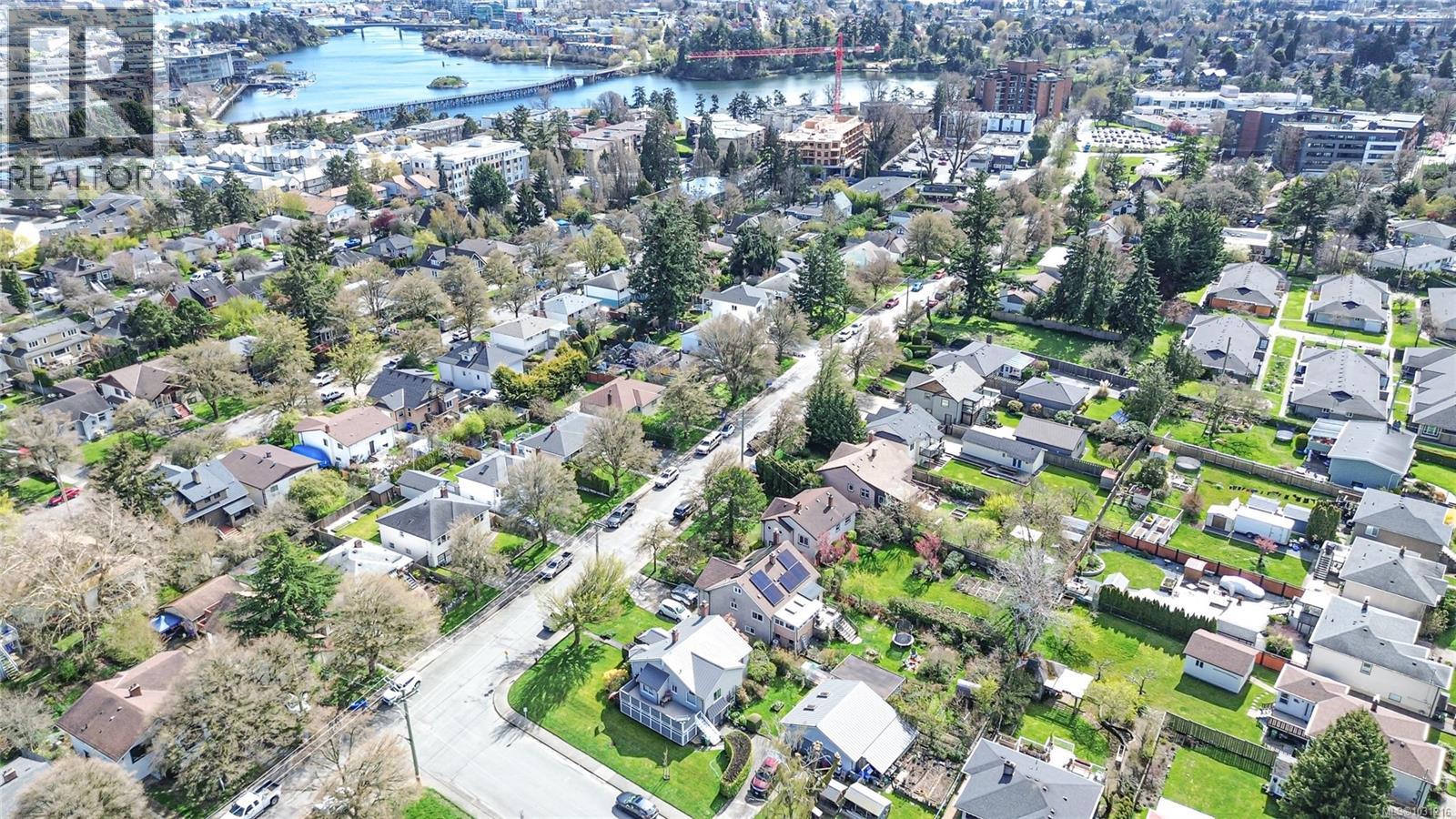 3090 BALFOUR AVE - 56