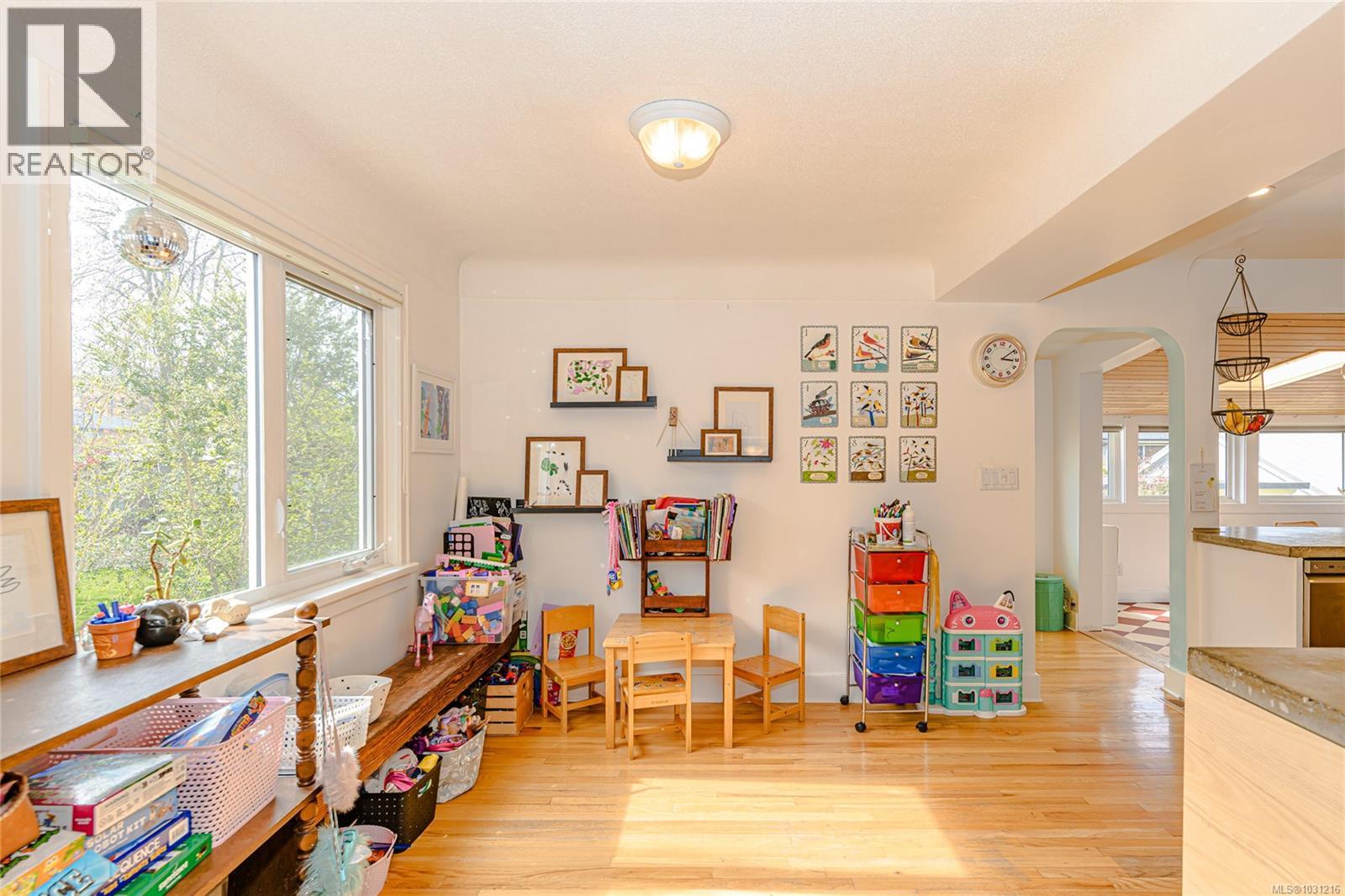 3090 BALFOUR AVE - 7