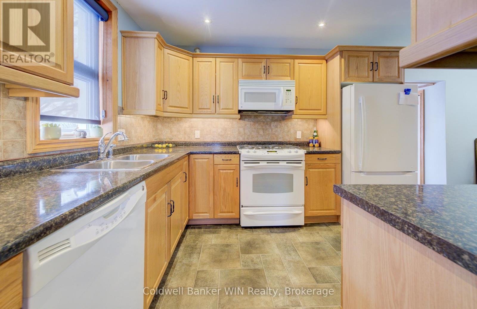 110 MILLER STREET - 9