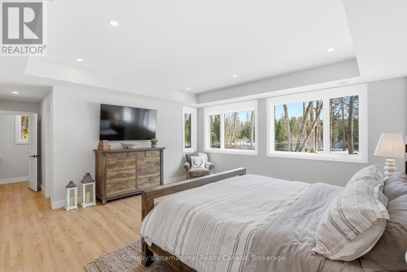 26 MCGREGOR WAY — photo 18