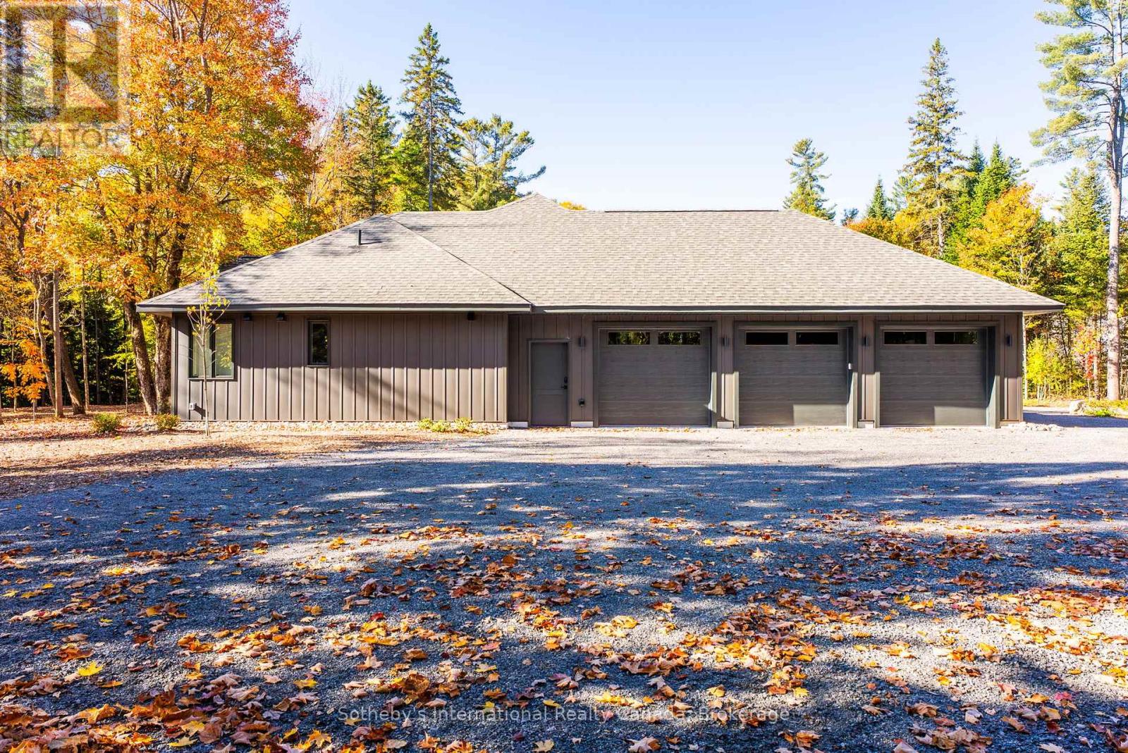 26 MCGREGOR WAY — photo 44