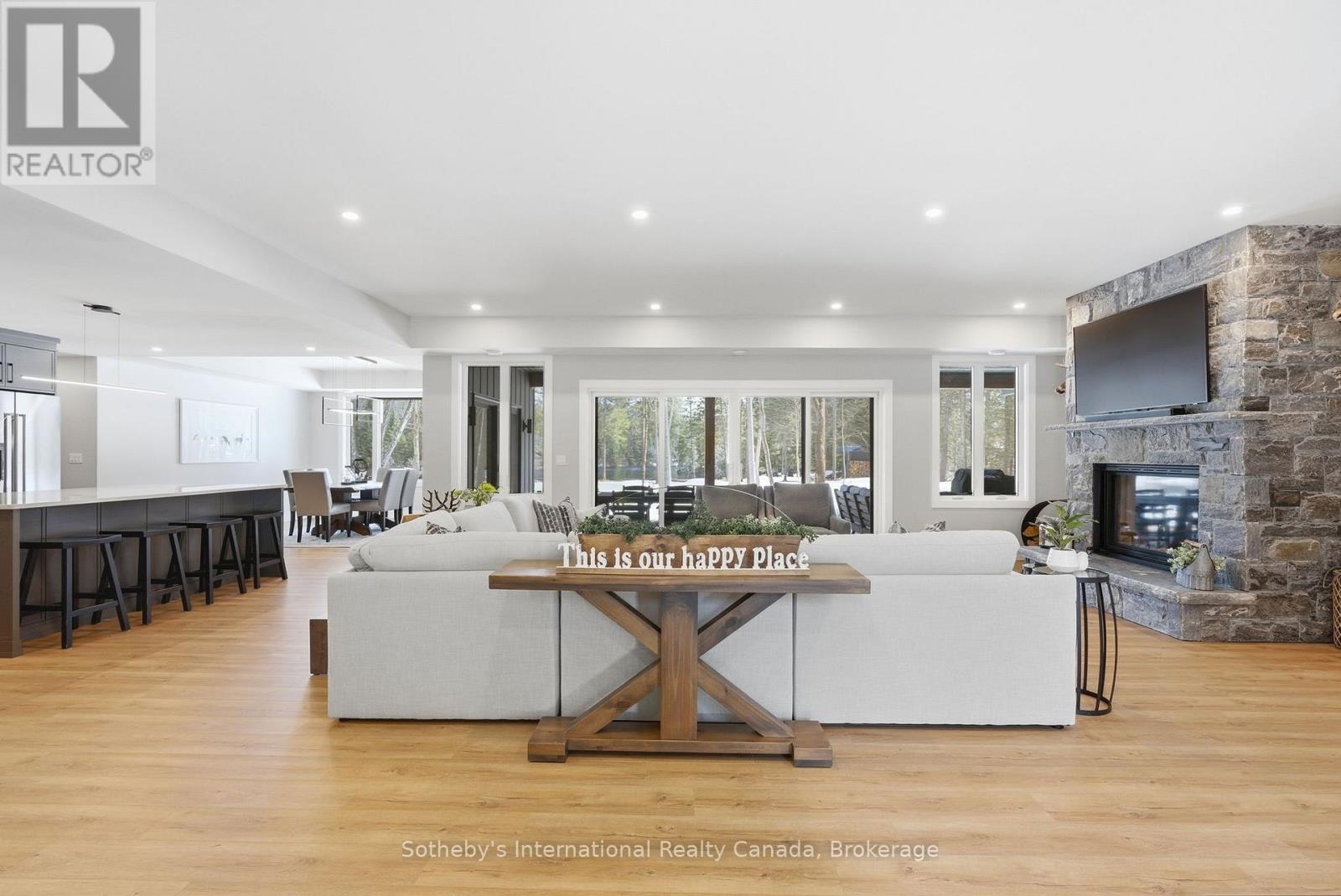 26 MCGREGOR WAY — photo 5