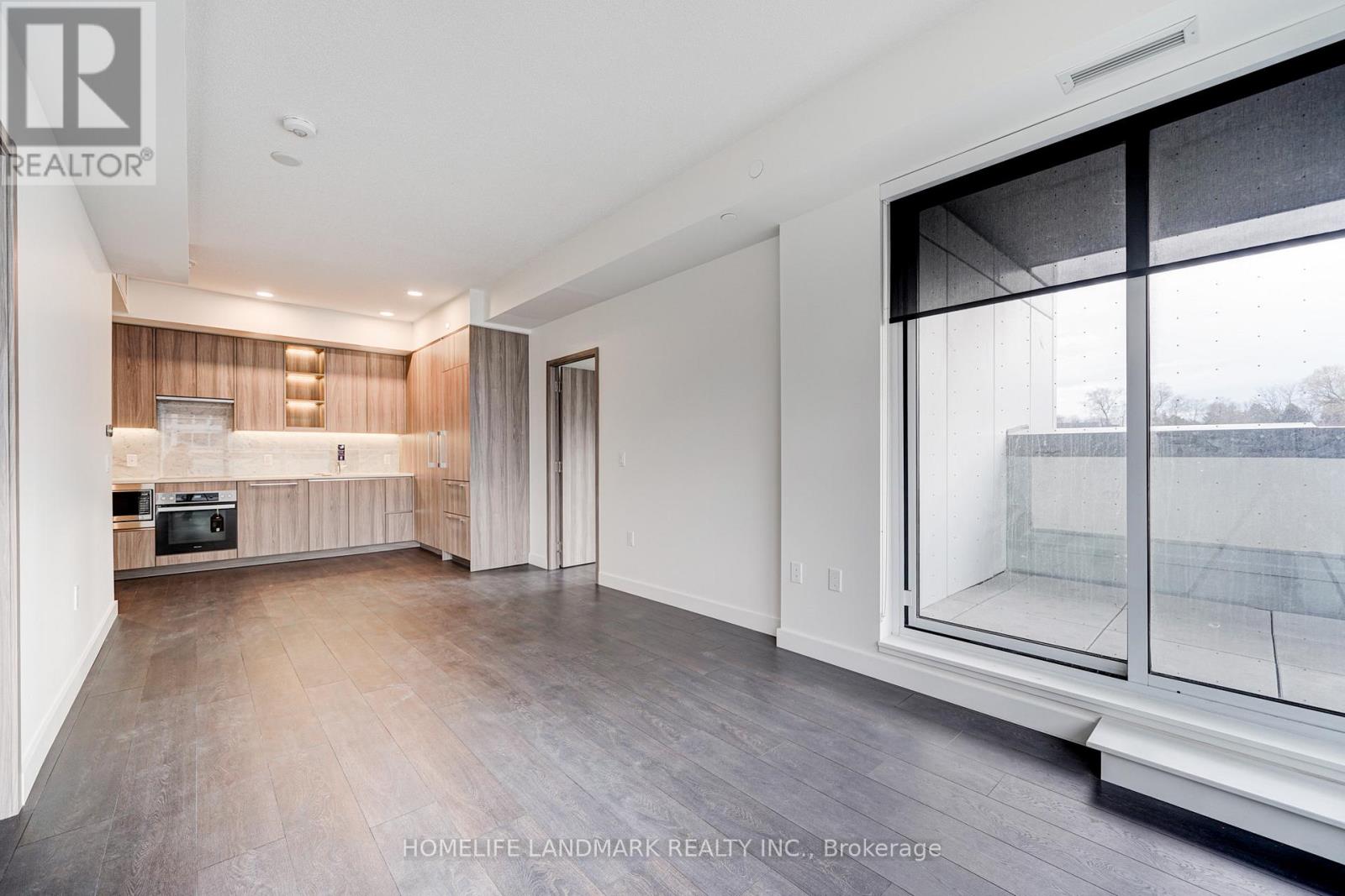 #303 95 MCMAHON DRIVE - 16