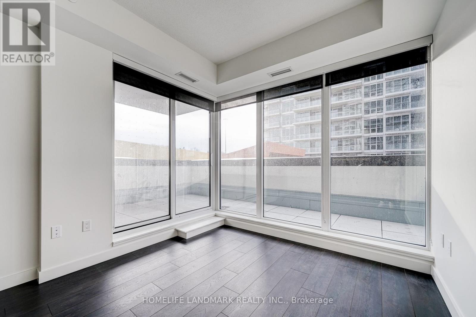 #303 95 MCMAHON DRIVE - 23