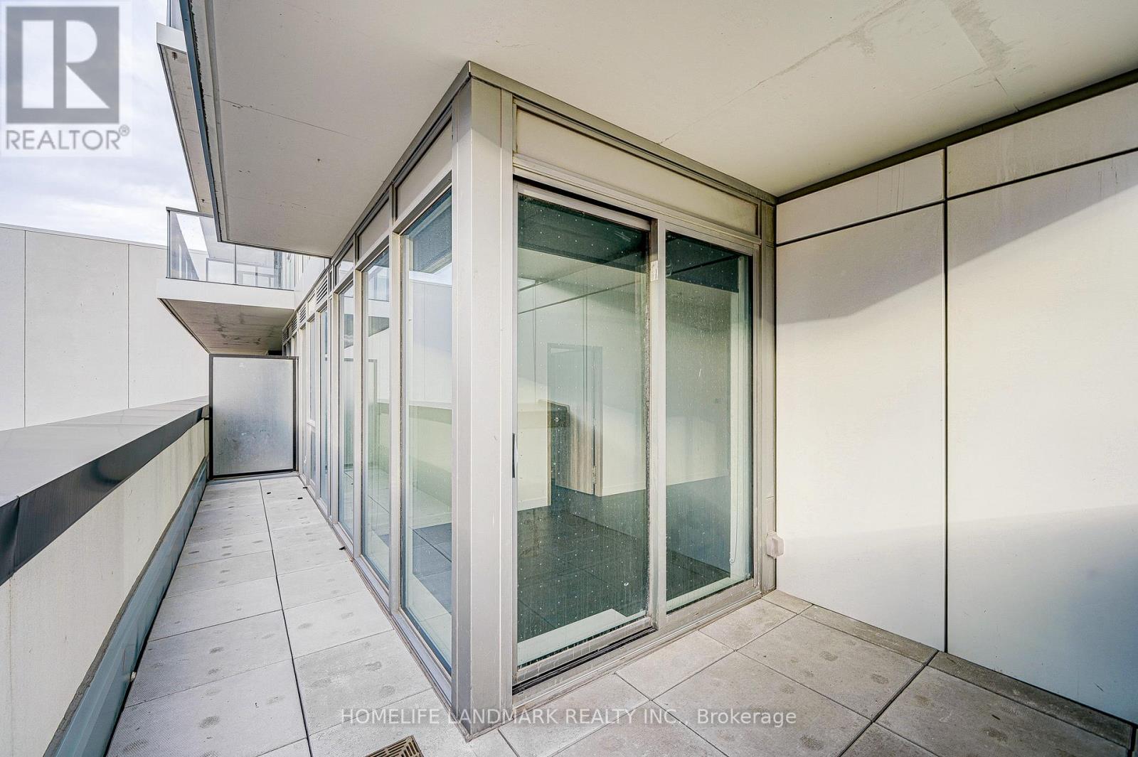 #303 95 MCMAHON DRIVE - 32